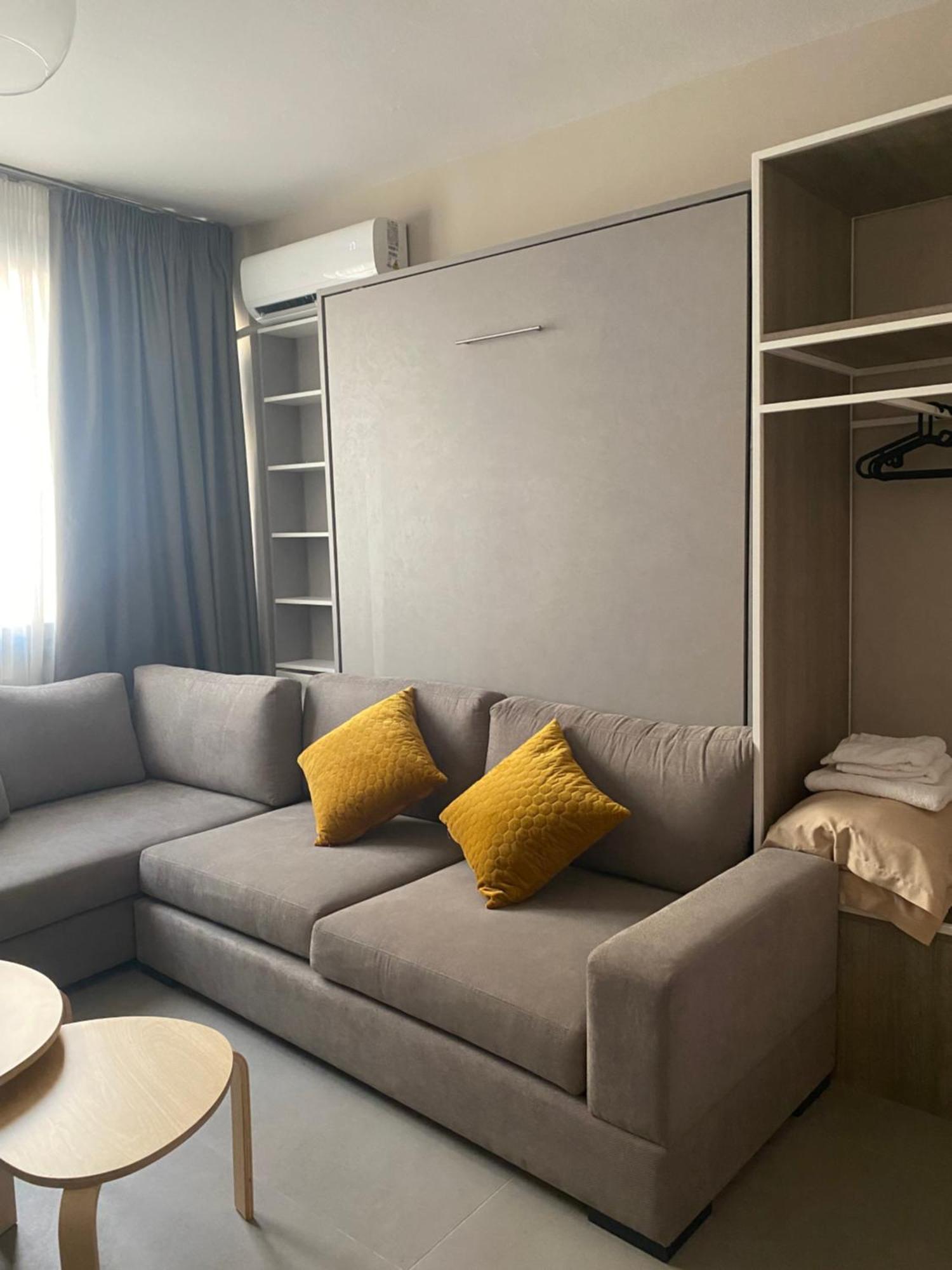 Luxury Central Apartment テッサロニキ エクステリア 写真